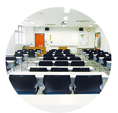 くいせ自動車学校 教室